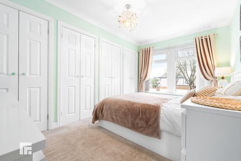 182 Colcot Road, Barry, CF62 8UJ