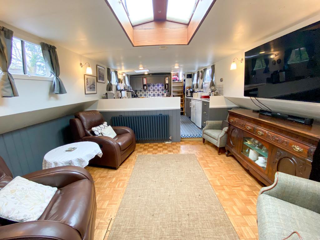 Boat Lounge