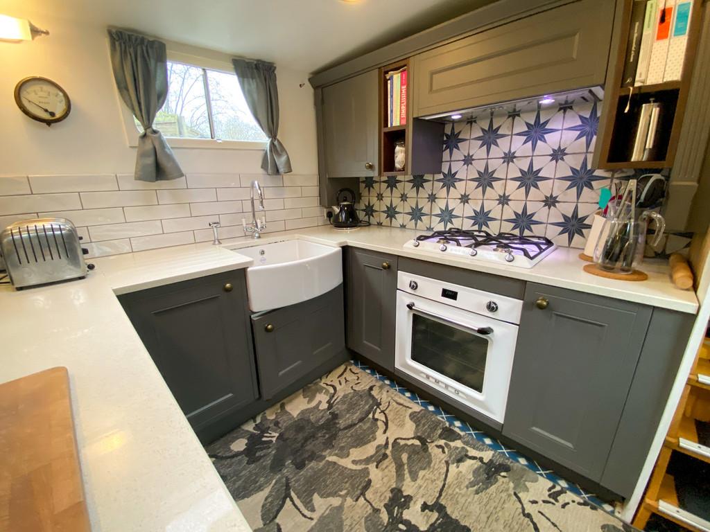 Boat kitchen 3