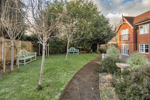 2 bedroom ground floor flat for sale, Culverden Park Road, Tunbridge Wells TN4