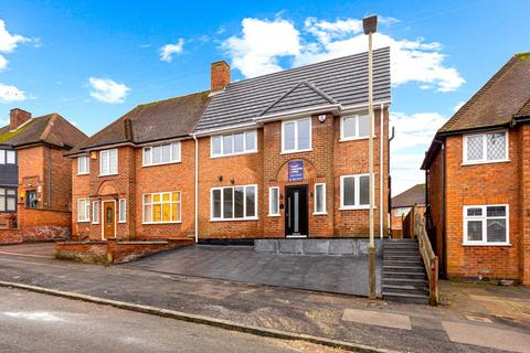 5 Avoca Close, Leicester, LE5 4RA
