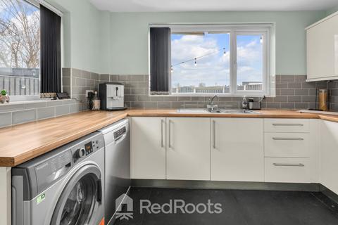 89 Ingleborough Drive, Sprotbrough, Doncaster, DN5 7AB