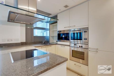 2 bedroom apartment for sale, West India Quay, London E14