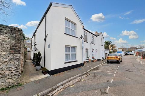 2 bedroom end of terrace house for sale, East Street, Ryde, PO33 1JP