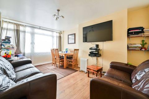 4 bedroom maisonette for sale, Gaywood Street, Elephant and Castle, London, SE1