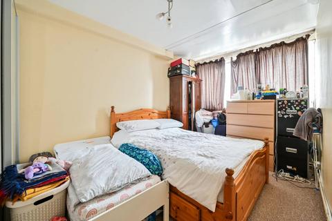 4 bedroom maisonette for sale, Gaywood Street, Elephant and Castle, London, SE1