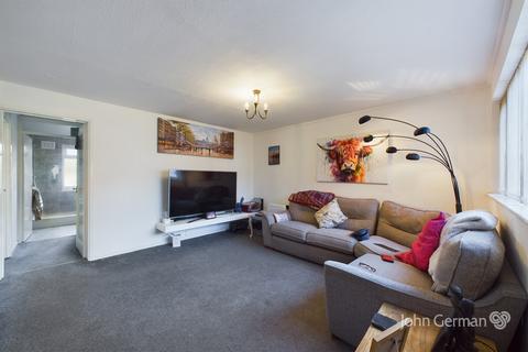 2 bedroom ground floor flat for sale, Curborough Road, Lichfield