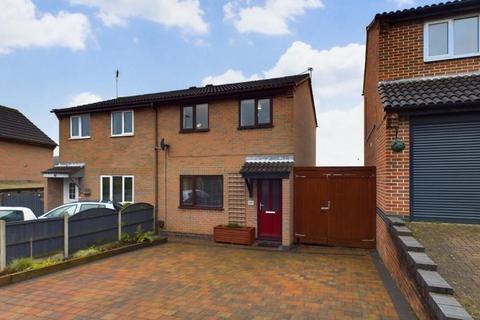 3 bedroom semi-detached house for sale, Meynell Close, Stapenhill