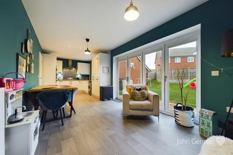 37 Sampson Avenue, Bramshall, Uttoxeter, ST14 5FG