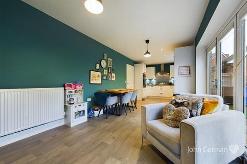 37 Sampson Avenue, Bramshall, Uttoxeter, ST14 5FG