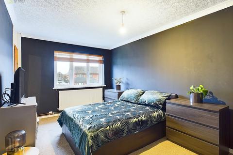 90 Cheswood Drive, Minworth, Sutton Coldfield, B76 1YA