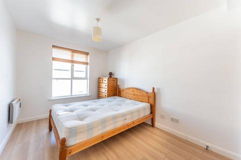 2 bedroom flat to rent, Church Road, Acton, London, W3