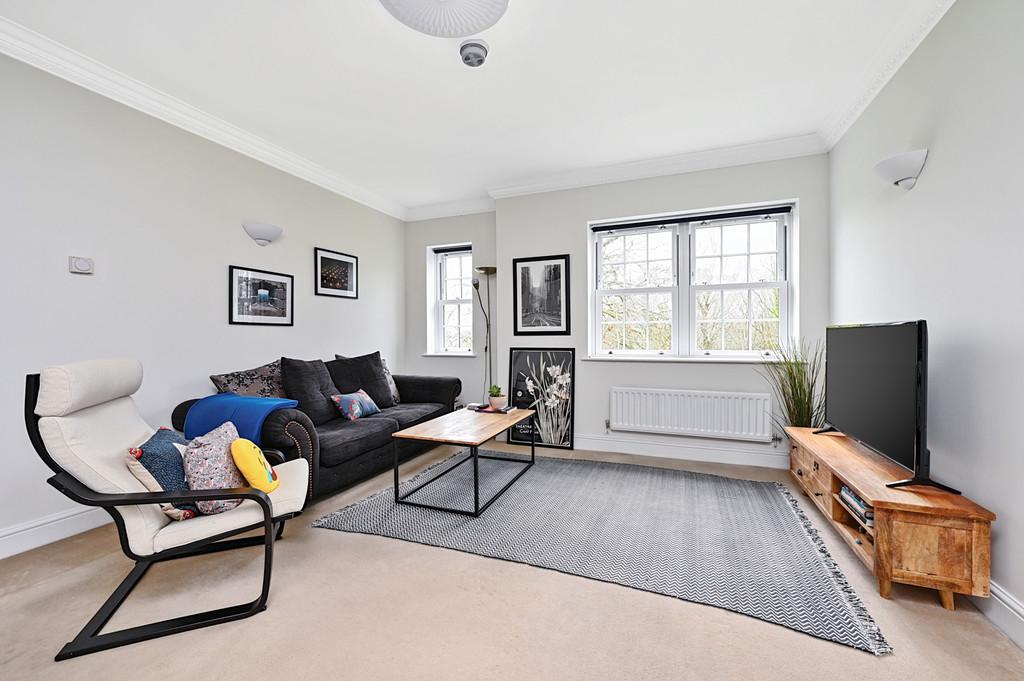7 Calcott Park (3)