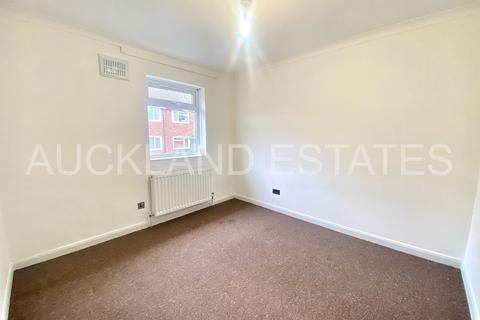 2 bedroom maisonette to rent, The Highlands, Potters Bar EN6