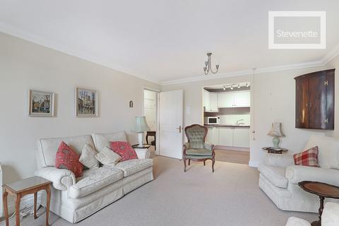 3 bedroom retirement property for sale, Carlton House, Algers Road, Loughton