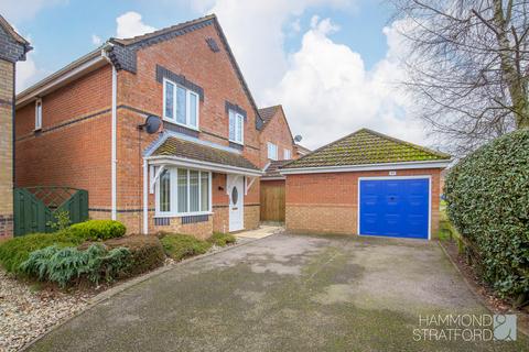 4 bedroom detached house for sale, Blackthorn Road, Attleborough