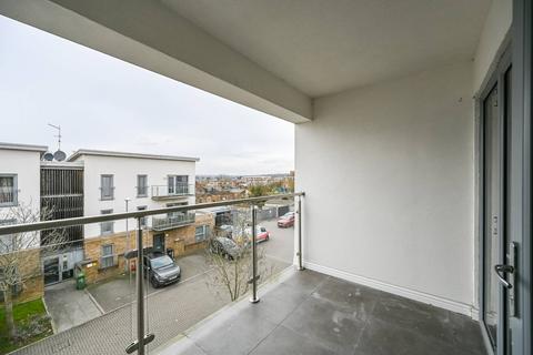 3 bedroom flat to rent, Walthamstow, Walthamstow, London, E17