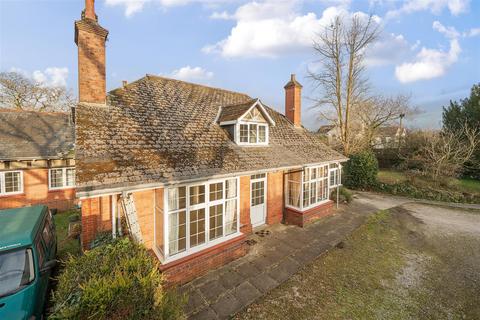 Flat 1, Quarrenden Weirfields, Totnes, TQ9 5JS