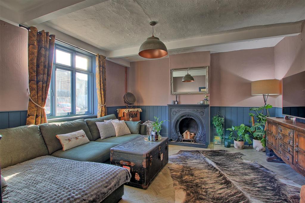 Living Room.jpg