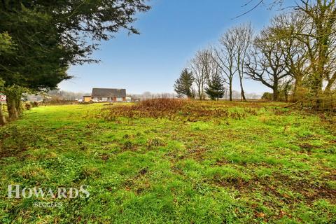 4 bedroom detached bungalow for sale, Halesworth Road, Halesworth