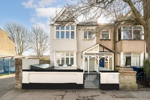 45 Wyndham Road, London, W13 9TE