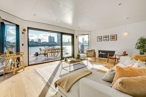 2 bedroom house to rent, Houseboat Zephyr, Cheyne Walk, London