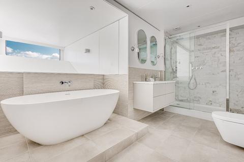 undefined, Zephyr, Cheyne Walk, London