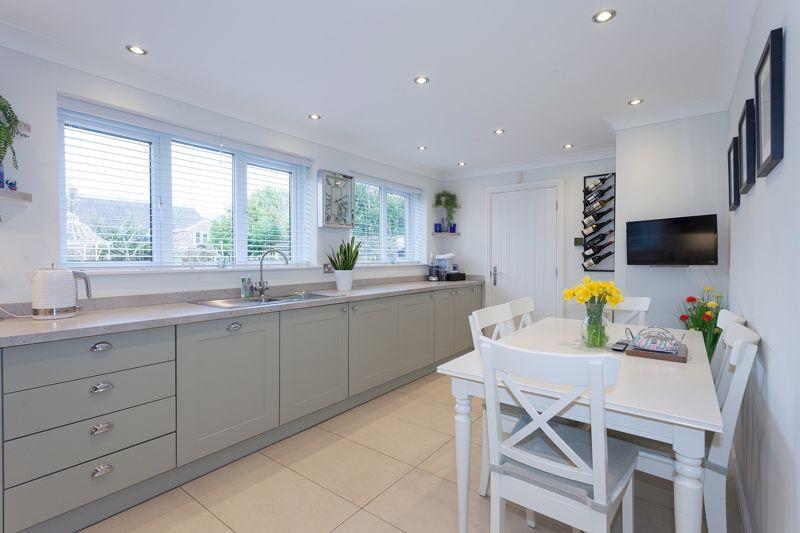Kitchen diner