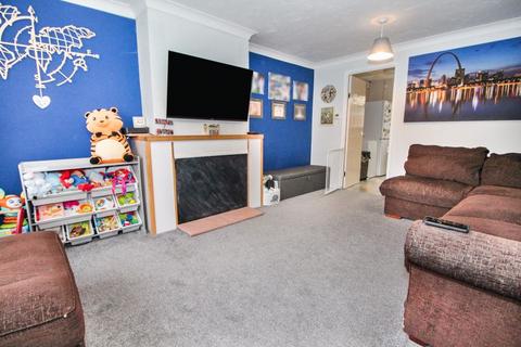 3 bedroom end of terrace house for sale, Belmont Road, Chnadlers Ford