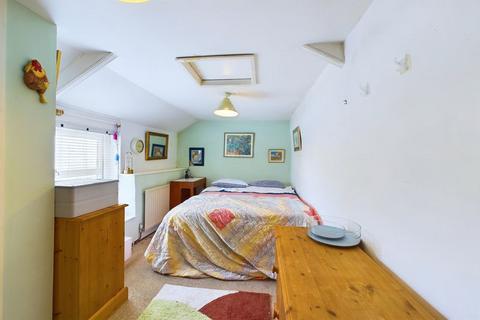 7 Caroline Row, Hayle, TR27 4EQ
