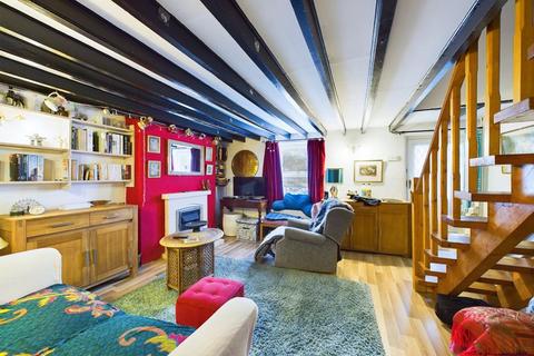 7 Caroline Row, Hayle, TR27 4EQ