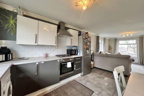 2 bedroom maisonette for sale, Hales Gardens, Birmingham