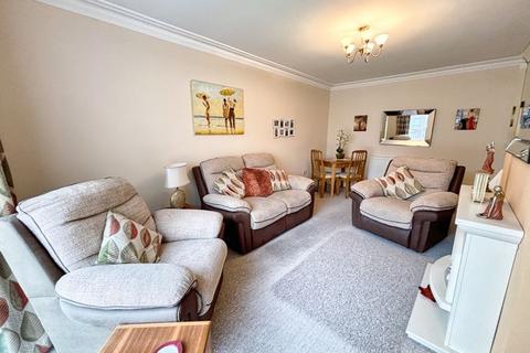 2 bedroom detached bungalow for sale, 70 West Park Drive, Porthcawl CF36 3RL