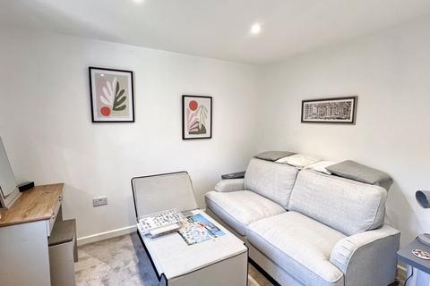 16 Beech Road, Pontyrhyl, Bridgend, CF32 8AJ