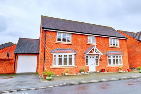 4 bedroom detached house for sale, Bakers Lane, Northampton NN6