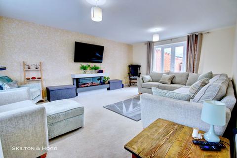 27 Bakers Lane, Long Buckby, Northampton, NN6 7WA