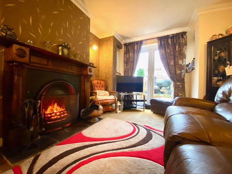 Lounge/Open Fire