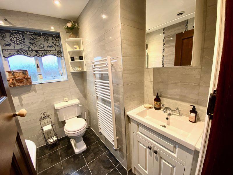 Modern Bathroom