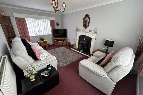 3 bedroom terraced house for sale, Maes Glas, Rhos on Sea