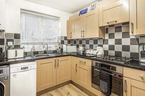 2 bedroom maisonette for sale, Ryefield Avenue, Uxbridge