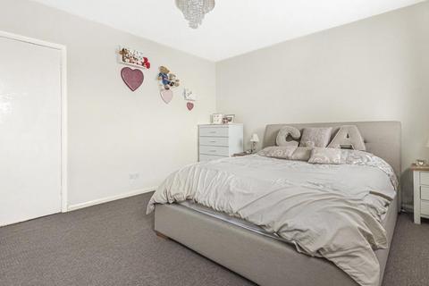 2 bedroom maisonette for sale, Ryefield Avenue, Uxbridge