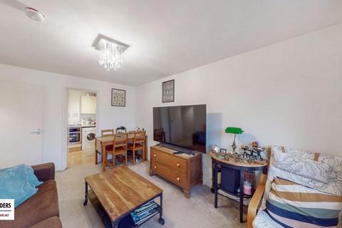 1 bedroom apartment for sale, Thornhill Road, Leyton, E10