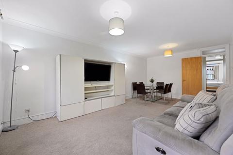 2 bedroom flat for sale, Sapphire Court, North Harrow