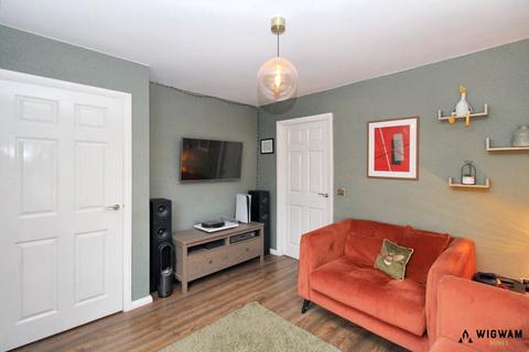 2 bedroom property for sale, Village Green Way, Hull, HU7