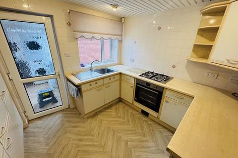 2 bedroom detached house to rent, Hillcrest, Atherton