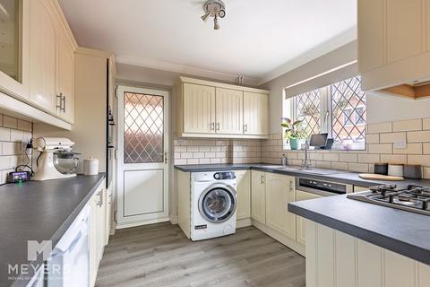 4 bedroom semi-detached house for sale, Somerset Road, Christchurch, BH23