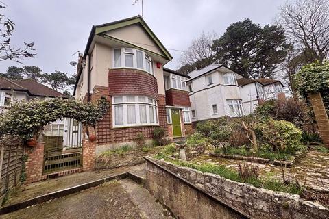 4 bedroom detached house for sale, Tuckton Road, Southbourne