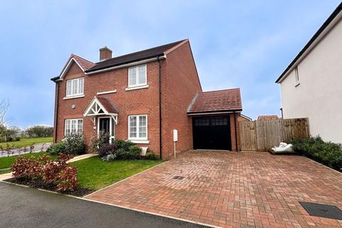 4 bedroom detached house for sale, Chappell Way, Stewkley LU7