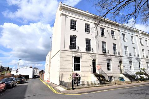 Brunswick Square, Gloucester, Gloucestershire, GL1