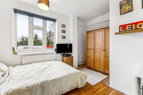 3 bedroom apartment for sale, Streatham High Road SW16